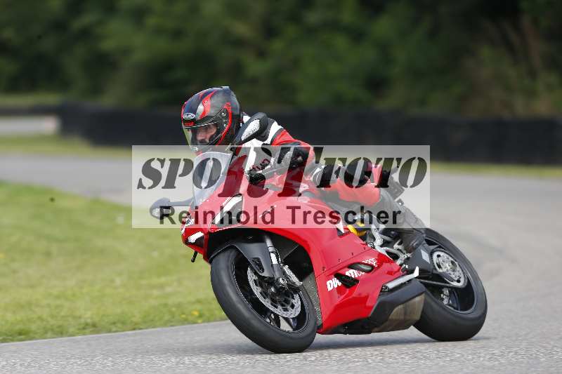 Archiv-2025/42 07.08.2025 Peter Studer Girls Day ADR/Gruppe blau/team